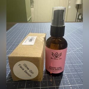 BE WELL CO Glow Girl Face Serum. NIB!! 2 oz